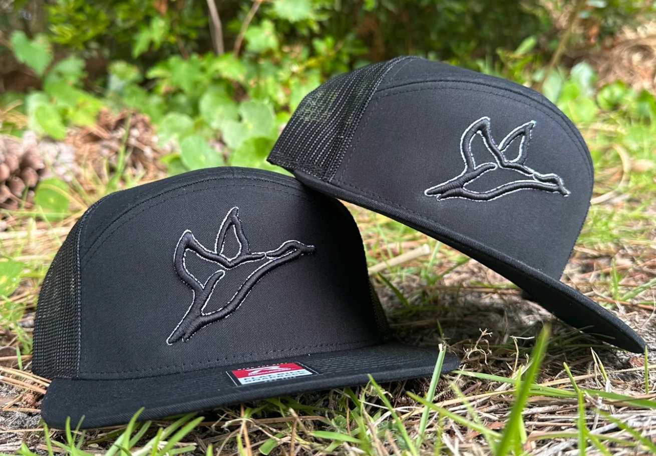 7 Panel Black Ghost Hat