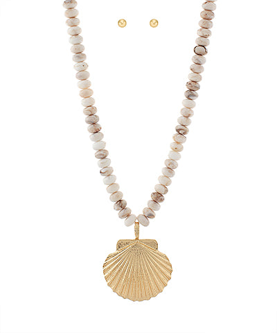 Shell Charm Necklace