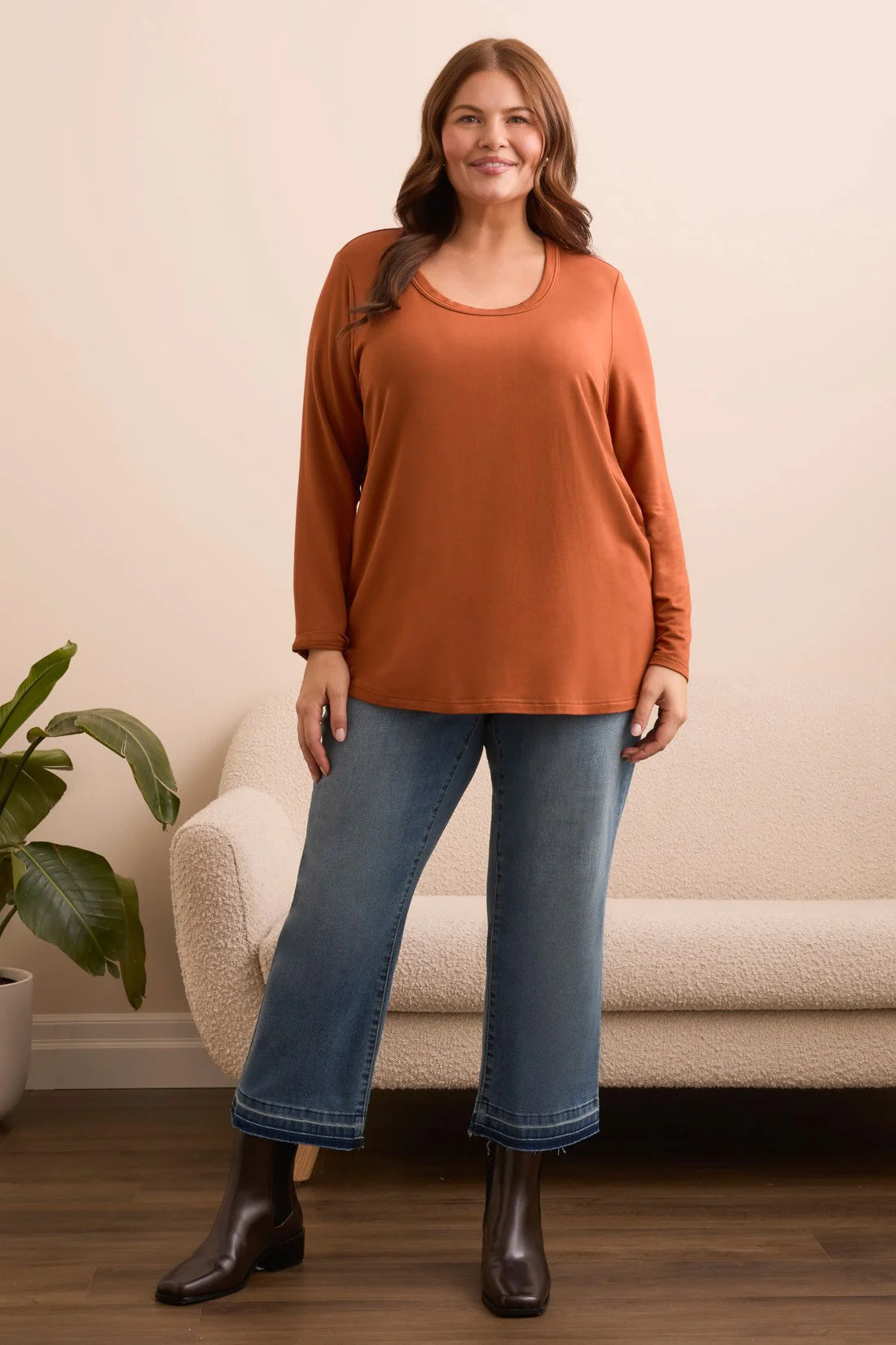 Sofia Curvy Flare Jeans