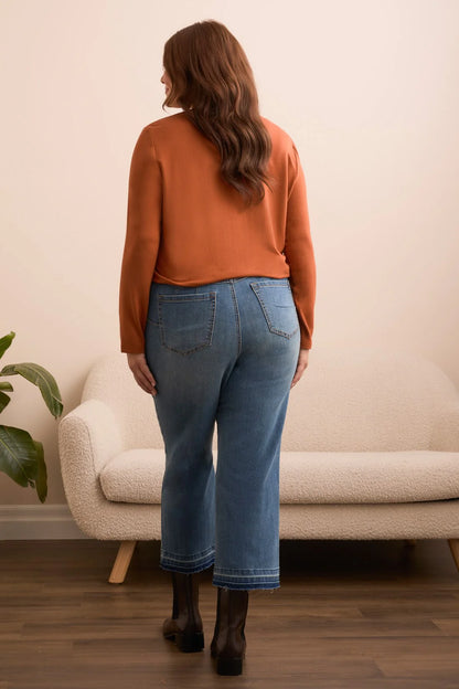 Sofia Curvy Flare Jeans