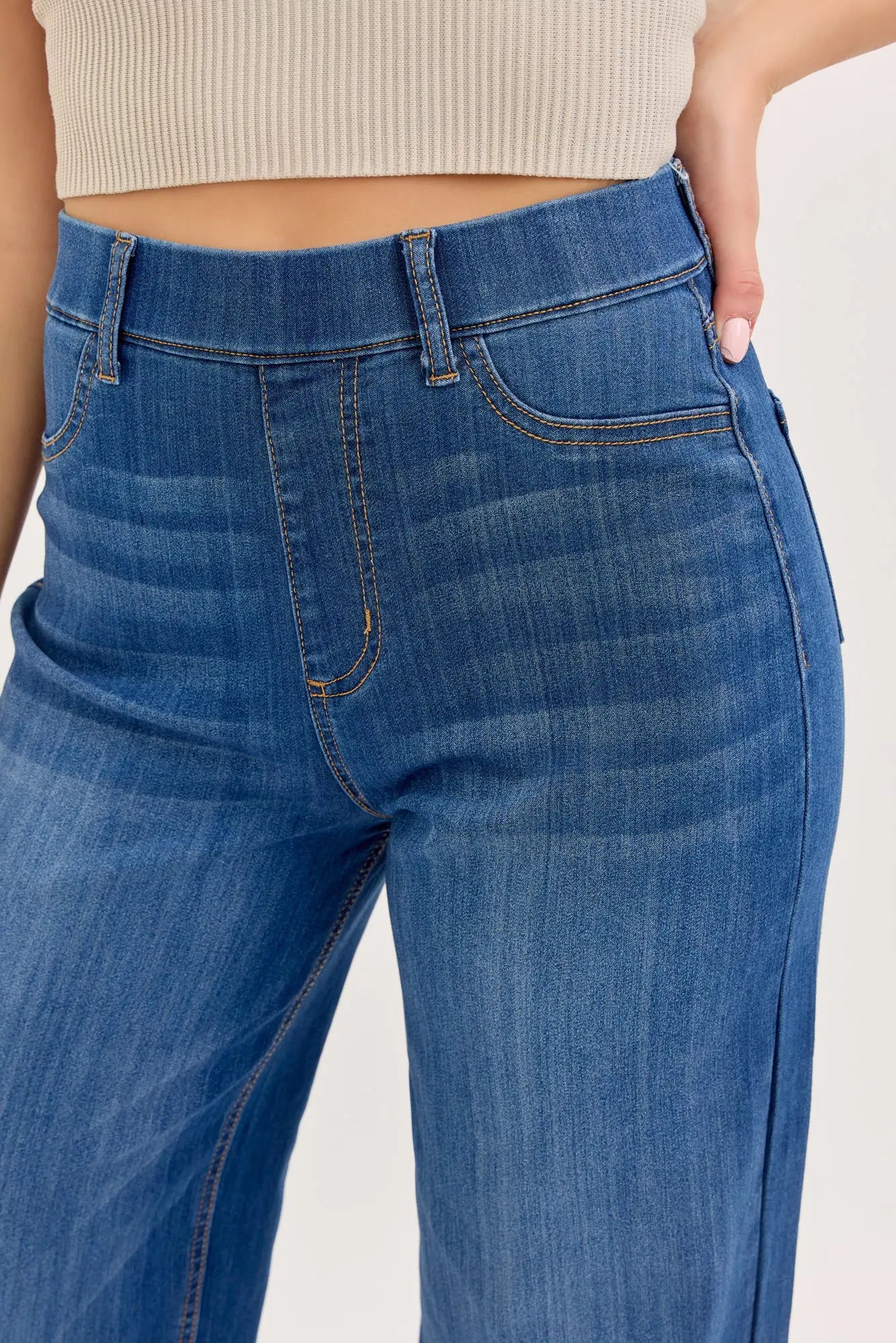 Wren Wide Leg Pull On Jean