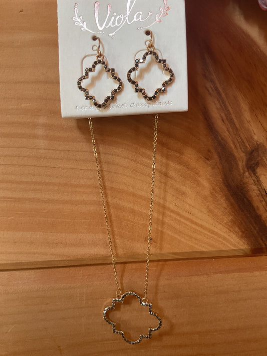 Crystal Quatrefoil Necklace Set